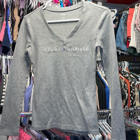Tommy Hilfiger Grey long sleeve shirt tshirt very soft like new color beads sz S - Picture 3 of 8